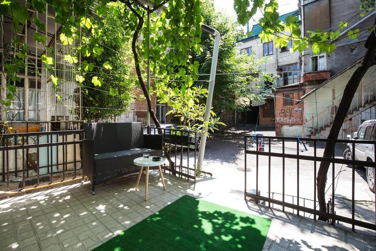 Tbilisisi Appartement Buitenkant foto