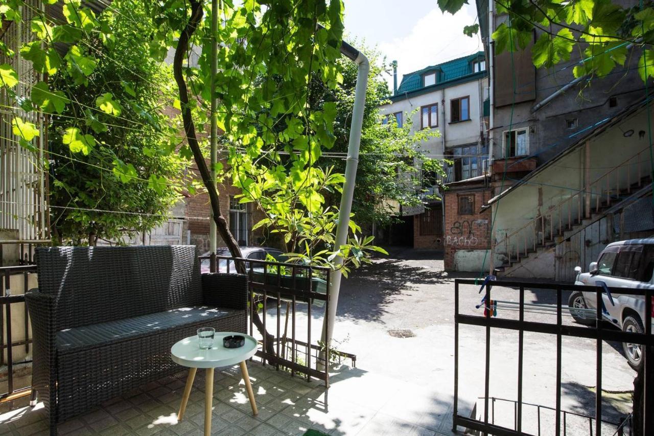 Tbilisisi Appartement Buitenkant foto
